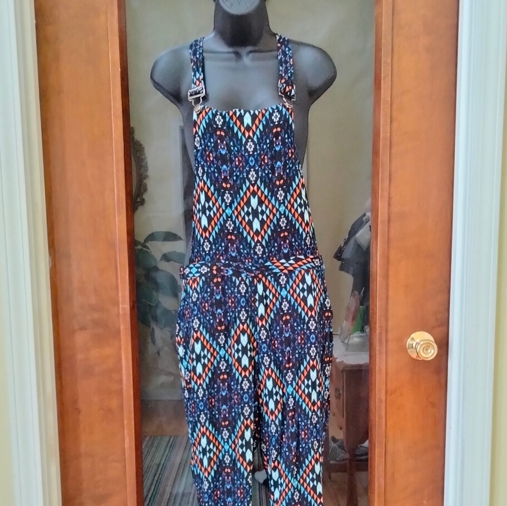 Geometric Patterned Jumper